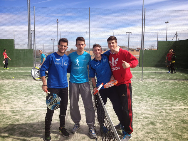 Comienzo clases de pádel en Polideportivo las Cruces