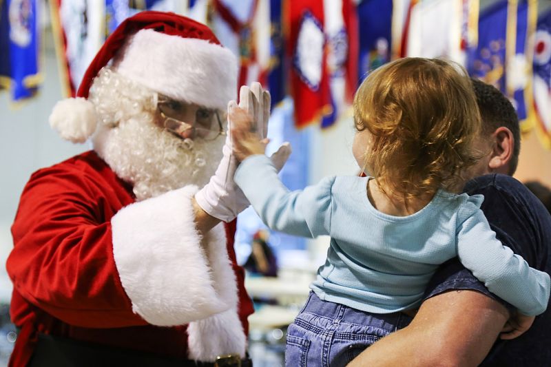 27 manualidades de Navidad fáciles y bonitas que podemos hacer con los niños