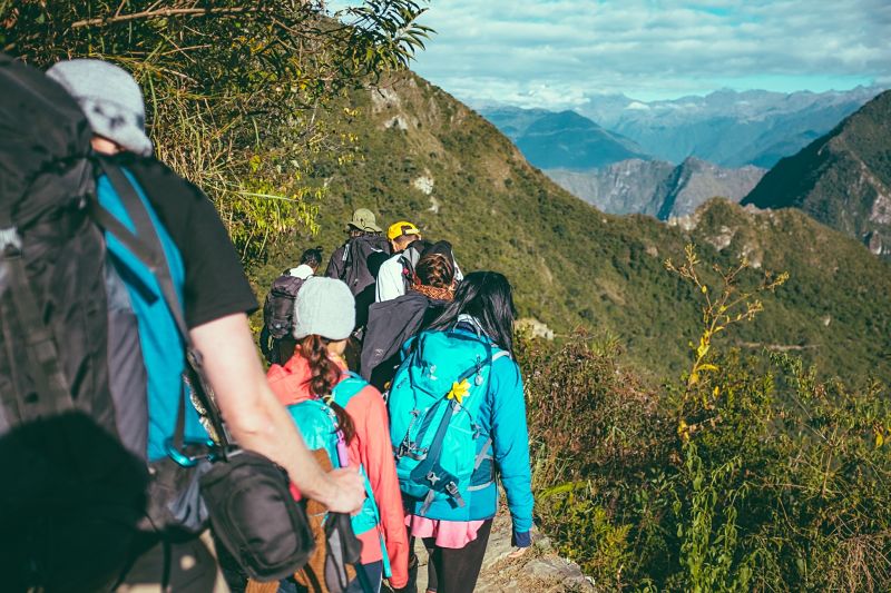 Beneficios de practicar actividades en el medio natural en grupo