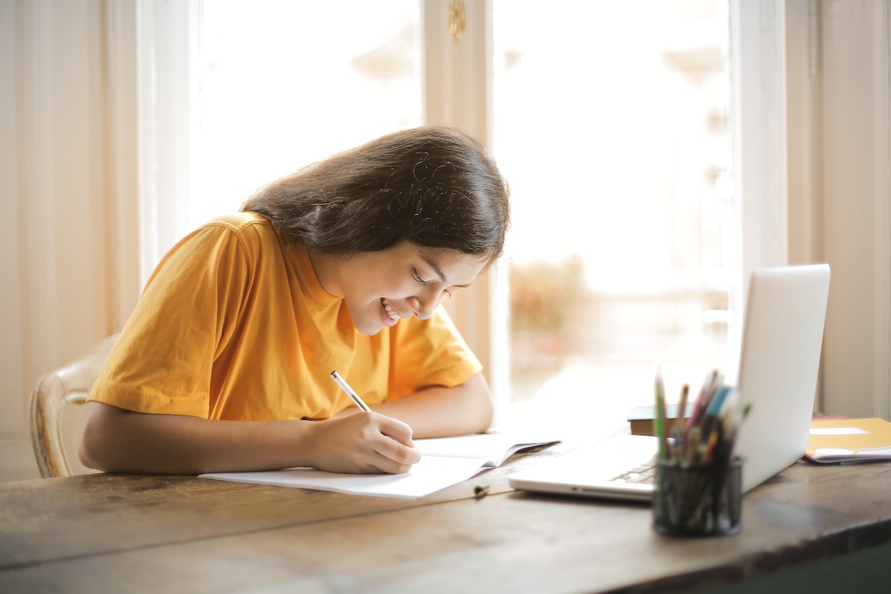 Trabajo final de FP de Grado Superior: En qué consiste, cómo hacerlo y más tips